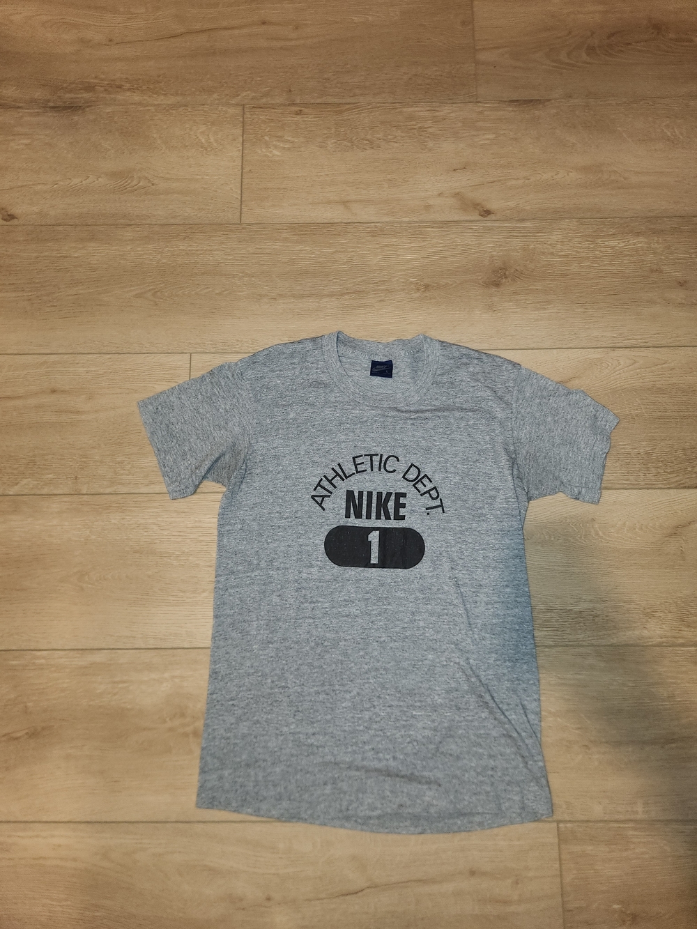 Vintage Y2K 1980s Nike Athletic Dept Gray T-Shirt Mens Size Large Good Condition